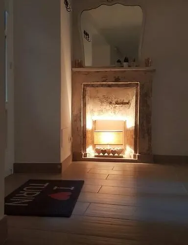 To Chic & Cheap アパート *