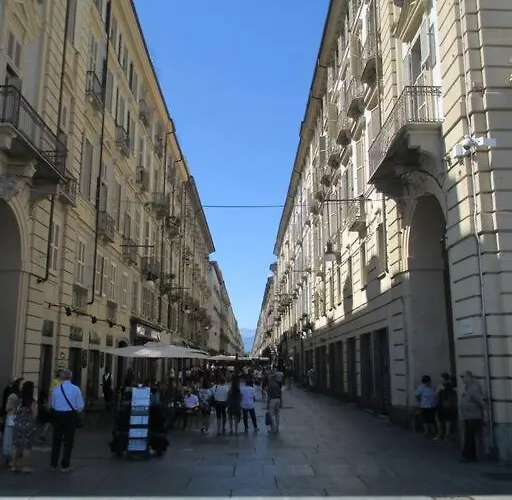 To Chic & Cheap トリノ