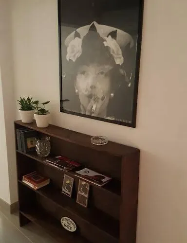 To Chic & Cheap Apartman